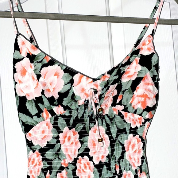 Floral Bodycon Dress - Picture 2 of 2